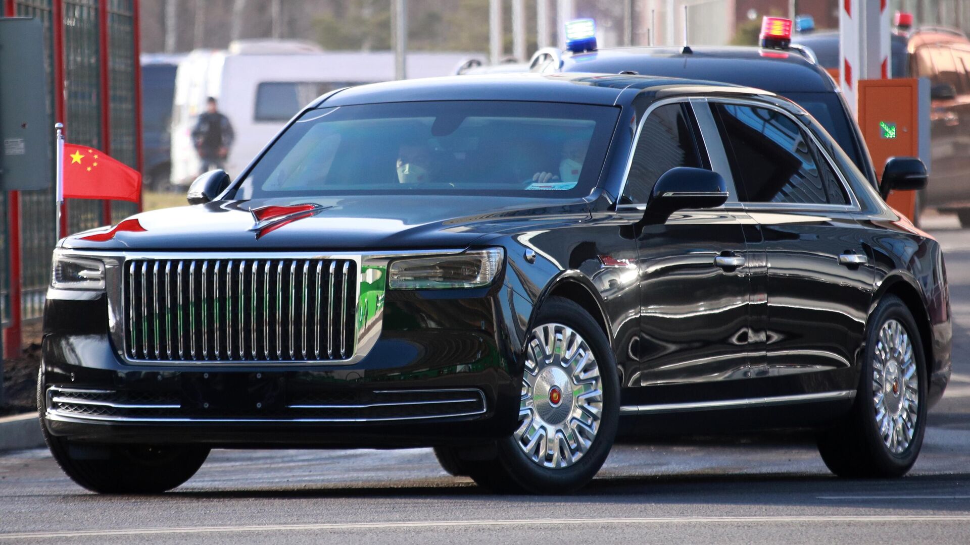Ultra-rare Hongqi N701 limousine spotted in Russia being used by President Xi Jinping during his official state visit. Monday, March 20, 2023. - Sputnik International, 1920, 20.03.2023
