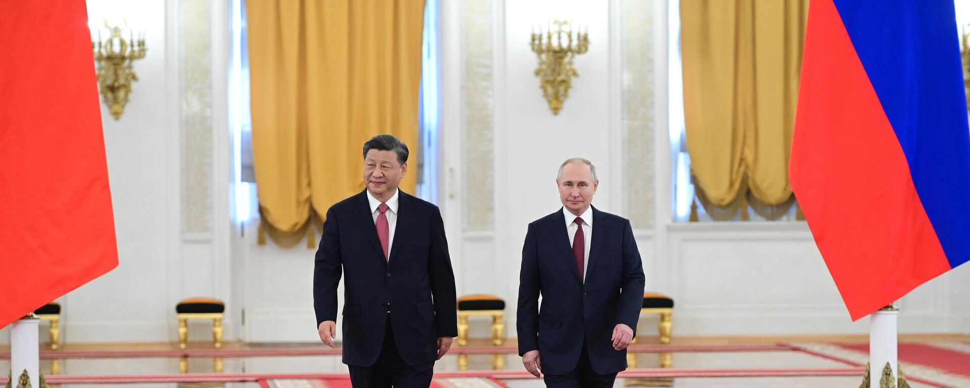 Chinese President Xi Jinping and Russian President Vladimir Putin  - Sputnik International, 1920, 21.03.2023