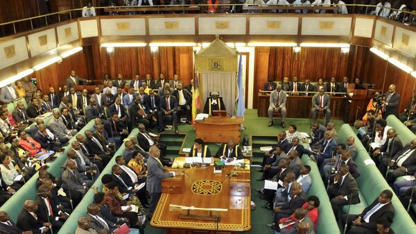 Uganda's Prime Minister, standing center-left, addresses Members of Parliament in Kampala, Uganda Thursday, Sept. 21, 2017.  - Sputnik International