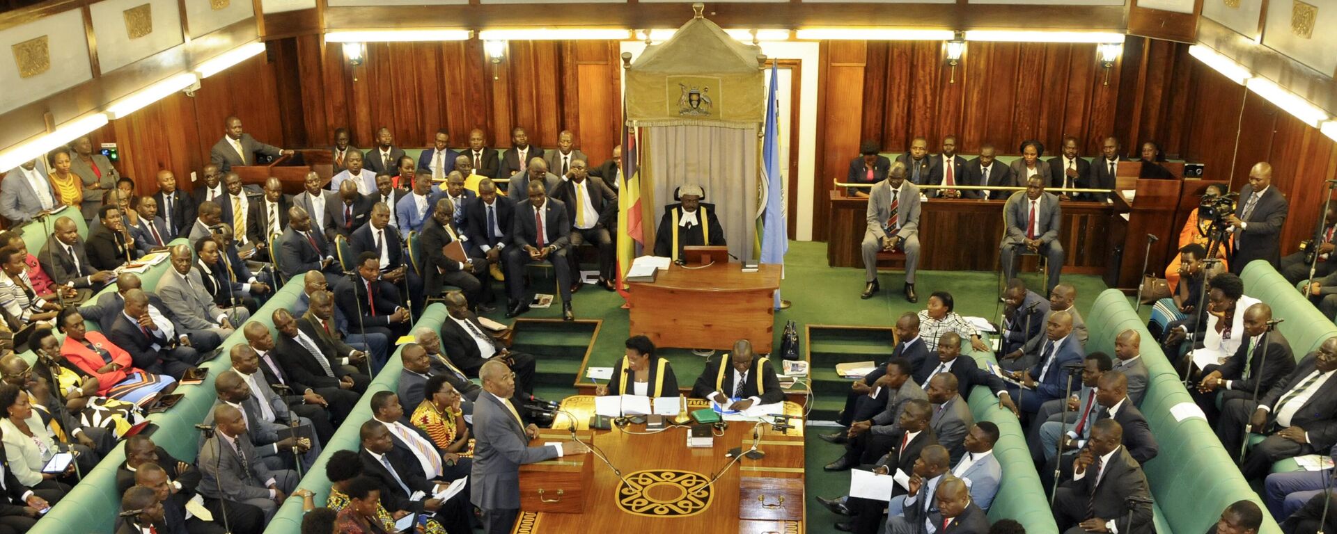 Uganda's Prime Minister, standing center-left, addresses Members of Parliament in Kampala, Uganda Thursday, Sept. 21, 2017.  - Sputnik International, 1920, 22.03.2023