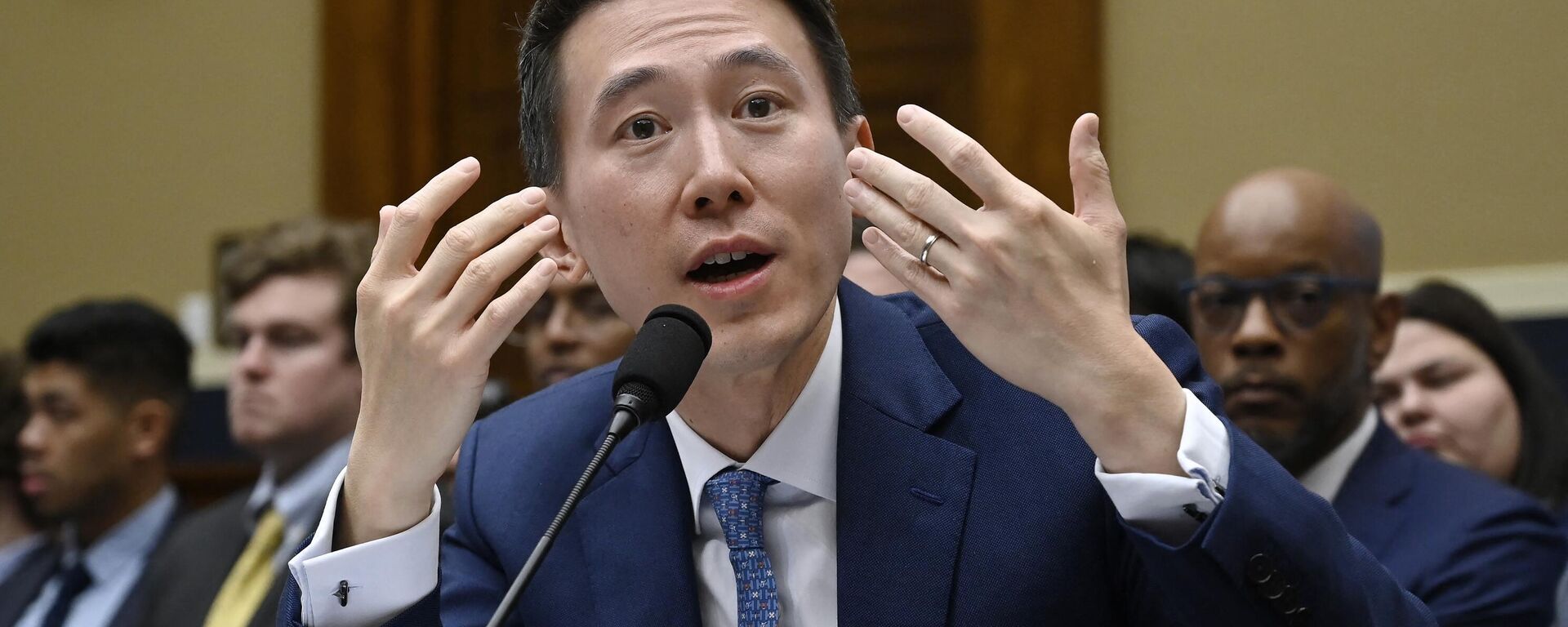 TikTok CEO Shou Zi Chew testifies before the House Energy and Commerce Committee hearing on TikTok: How Congress Can Safeguard American Data Privacy and Protect Children from Online Harms, on Capitol Hill, March 23, 2023, in Washington, DC - Sputnik International, 1920, 24.03.2023