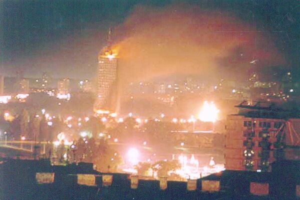 The very beging of bombing of Belgrade.Political scientists and military historians agree that attack on Yugoslavia had multiple reasons rooted not only in American foreign policy but also in the corporate agenda of US defense companies. - Sputnik International