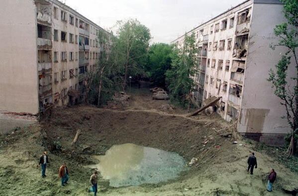 Schoolyard after NATO bombing. As a result of NATO aggression, 25,000 buildings including 69 schools, 19 hospitals and 176 historic monuments were damaged or destroyed. - Sputnik International