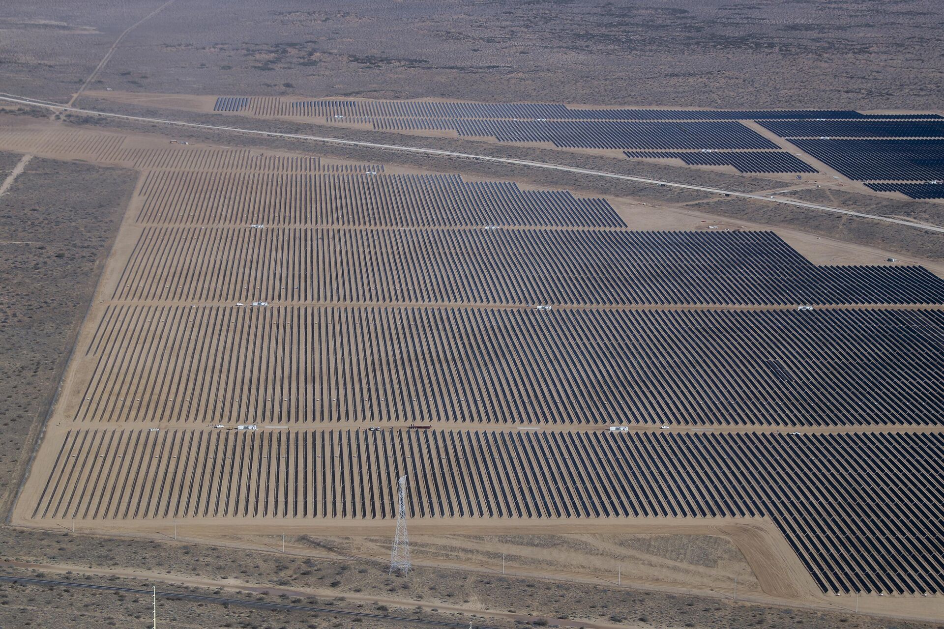 Aerial view of the northern border state of Sonora where state electric utility CFE is building the largest solar plant in all of Latin America, in Puerto Penasco, Sonora state, Mexico on Thursday, Feb. 2, 2023. - Sputnik International, 1920, 29.03.2023