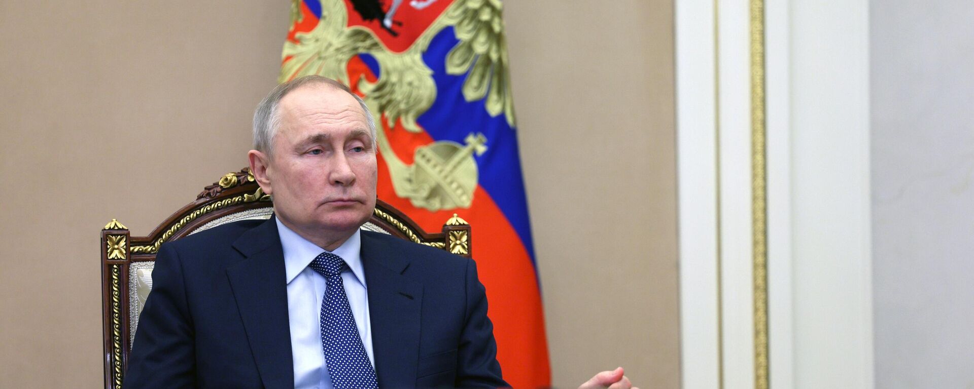 Russian President Vladimir Putin holds an operational meeting with permanent members of the Security Council of the Russian Federation via videoconference on March 31, 2023 - Sputnik International, 1920, 03.04.2023