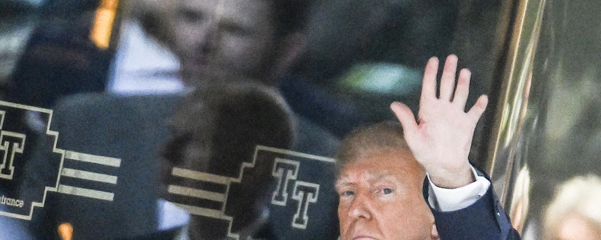 Former US president Donald Trump arrives at Trump Tower in New York on April 3, 2023. - Sputnik International, 1920, 04.04.2023