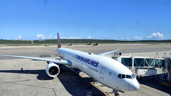 Turkish Airlines have upped their flights to seven a week to Caracas’ Maiquetia Airport pictured here, providing a key bridge to Asia, the Middle East, Europe and Africa for the isolated country.  - Sputnik International