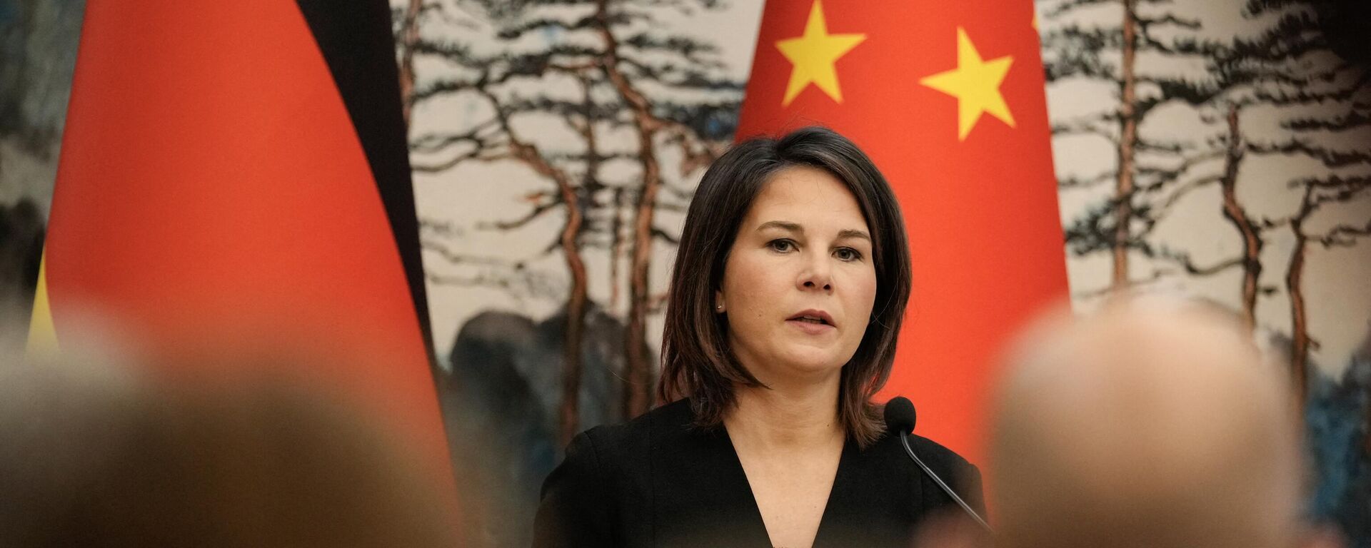 Germany's Foreign Minister Annalena Baerbock attends a joint press conference with Chinese Foreign Minister Qin Gang at the Diaoyutai State Guesthouse in Beijing on April 14, 2023. - Sputnik International, 1920, 15.04.2023