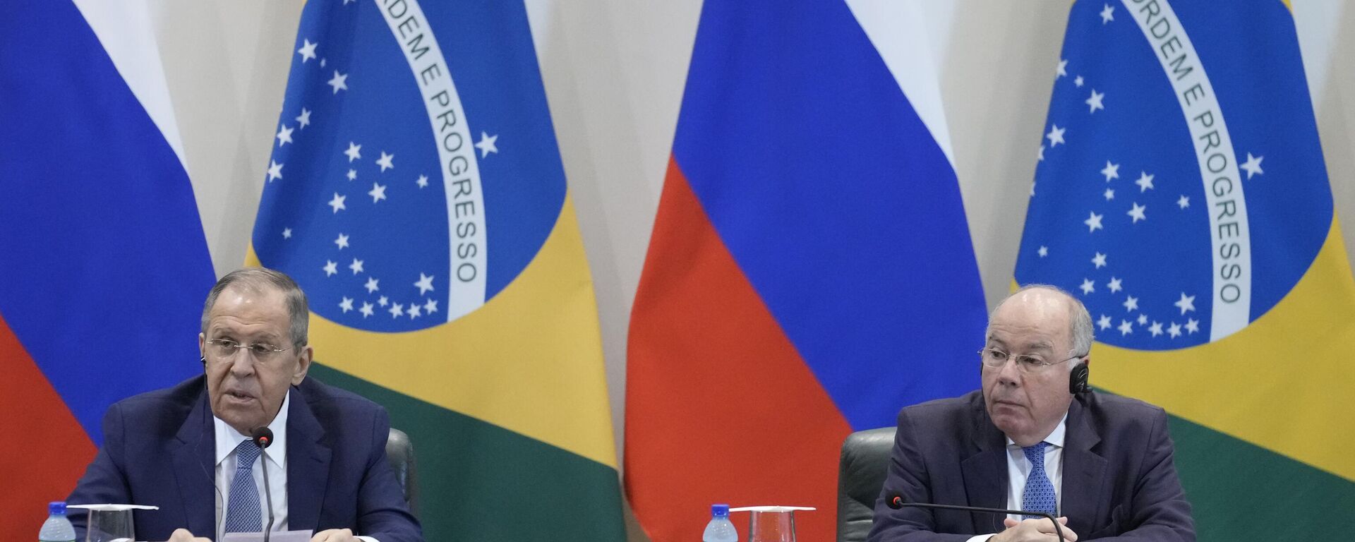 Russia's Foreign Minister Sergei Lavrov, left, and Brazilian Foreign Minister Mauro Vieira give a joint statement at Itamaraty Palace in Brasilia, Brazil, Monday, April 17, 2023. - Sputnik International, 1920, 19.04.2023
