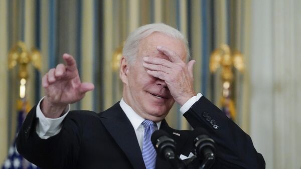 Президент Джо Байден шутит о том, к какому репортеру обратиться с вопросом, Белый дом, Вашингтон, США - Sputnik International