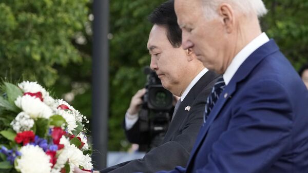 President Joe Biden and South Korea's President Yoon Suk Yeol - Sputnik International