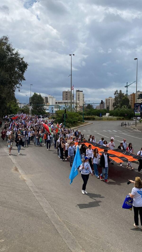 Immortal Regiment in Beirut, Lebanon. Commenting on the event, Russian diplomats stressed that people of the Middle East are well aware of Western colonial habits – the habits that made Nazism possible. - Sputnik International