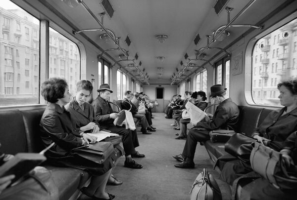 Trains run from 5:30am to 1:00am every day.Above: Moscow Metro passengers. - Sputnik International