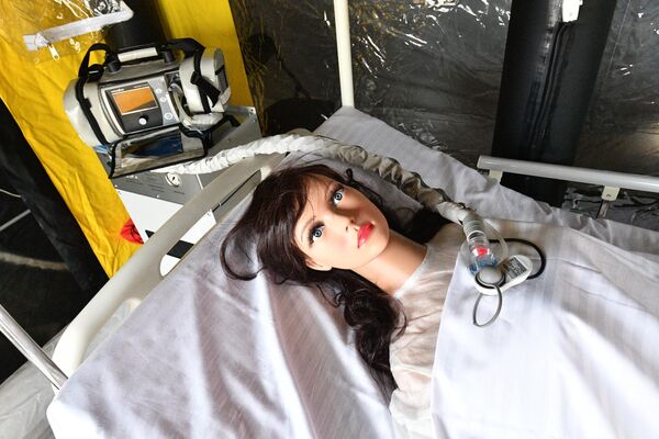 A mannequin in a field hospital.  - Sputnik International