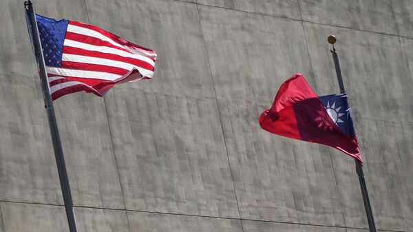 US and Taiwan flags. File photo - Sputnik International