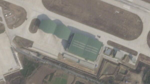 Planet Labs satellite snap featuring what US believes is a Chinese WZ-8 hypersonic reconnaissance UAV. - Sputnik International