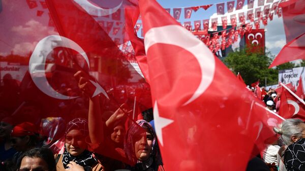 Supporters of incumbent Turkish President Recep Tayyip Erdogan at a rally in Ankara. - Sputnik International