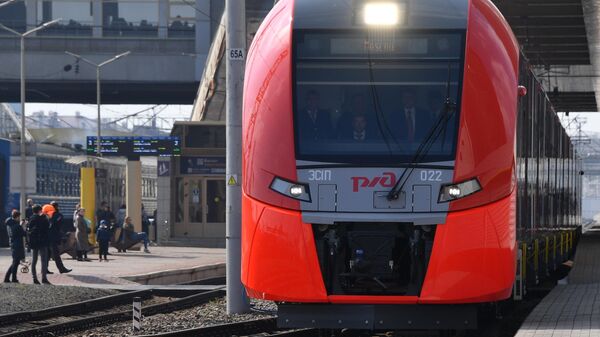 A high-speed electric train Lastochka en route from Minsk to Moscow - Sputnik International