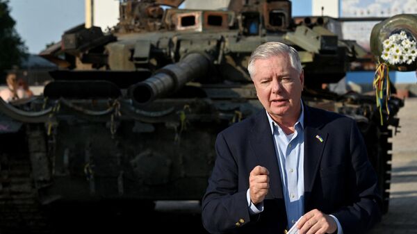 US Senator Lindsey Graham speaks during a press conference at an open air exhibition of destroyed Russian military vehicles in Kiev, on May 26, 2023.  - Sputnik International