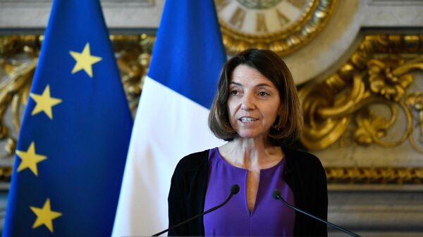 Newly appointed French Secretary of State for Europe Laurence Boone speaks during a handover ceremony at the French Foreign Affairs ministry, following a cabinet reshuffle in Paris on July 4, 2022. - Sputnik International