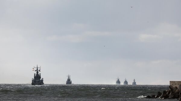 Warships are seen during naval drills staged by the Baltic Fleet forces of the Russian Navy in the Baltic Sea town of Baltiysk in Kaliningrad Region, Russia. - Sputnik International