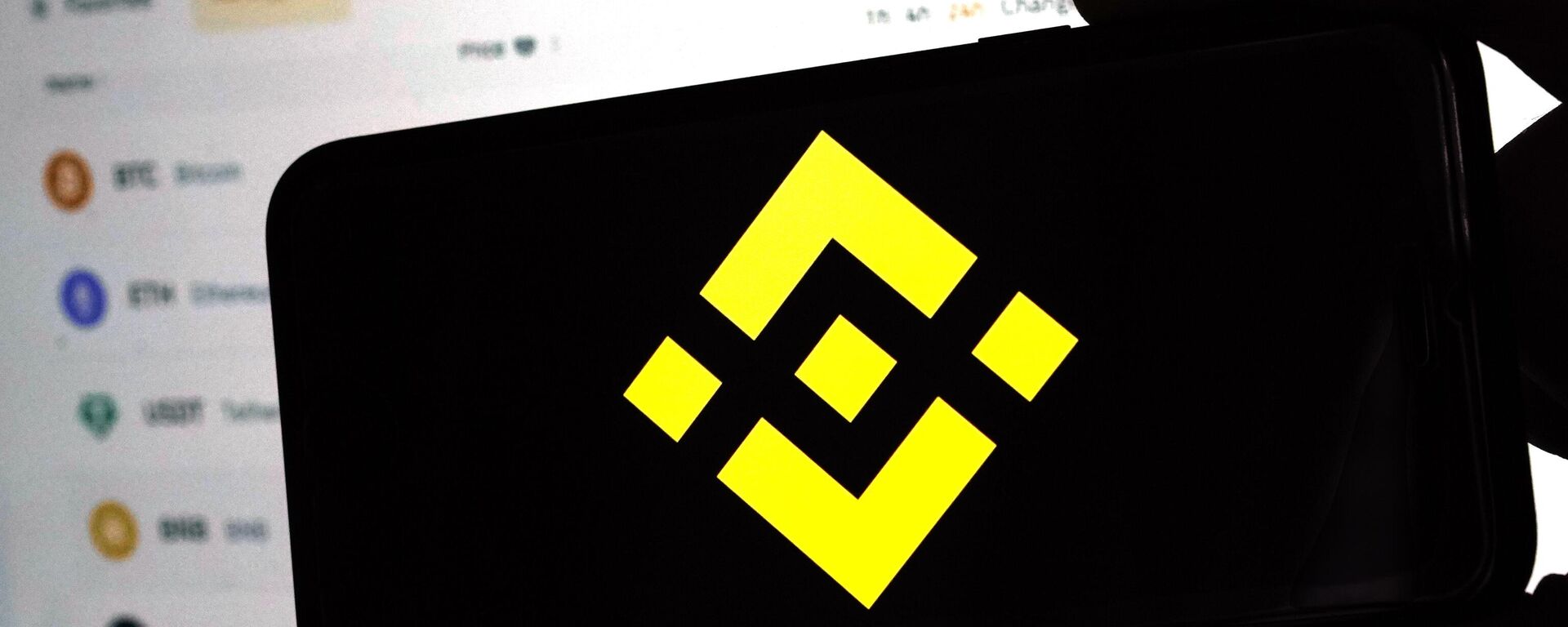 The logo for cryptocurrency site Binance appears on a mobile phone, in New York, Tuesday, Jan. 31, 2023. - Sputnik International, 1920, 08.06.2023