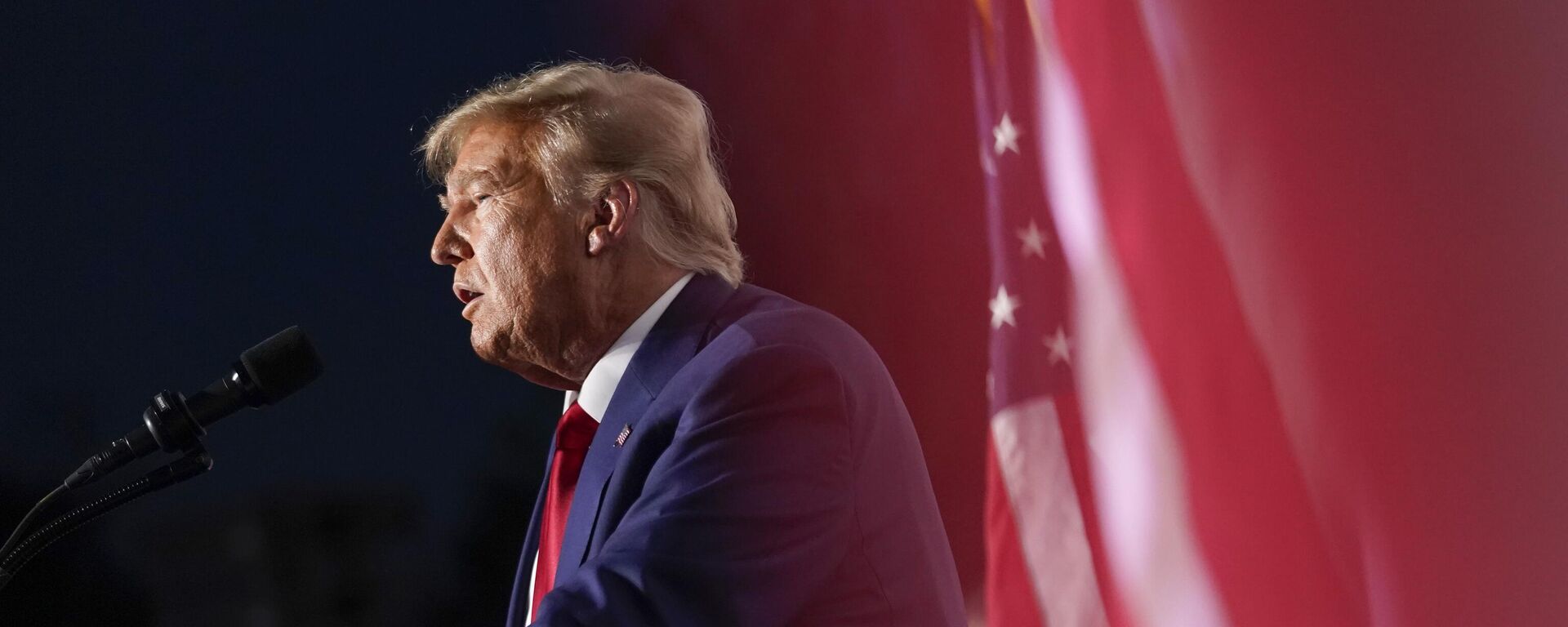 Former President Donald Trump speaks at Trump National Golf Club in Bedminster, N.J., Tuesday, June 13, 2023, after pleading not guilty in a Miami courtroom earlier in the day to dozens of felony counts that he hoarded classified documents and refused government demands to give them back. - Sputnik International, 1920, 01.08.2023