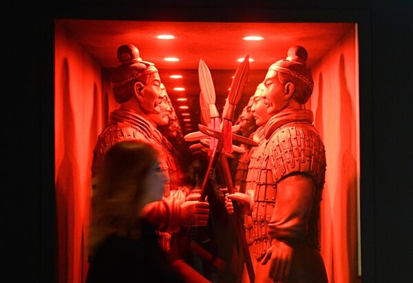 The scale and intricacy of the sculptures is awe-inspiring, leaving visitors with a deep appreciation for the ancient civilization that created them.Above: The &#x27;Terracotta Army. Immortal Warriors of China&#x27; exhibition in St Petersburg. - Sputnik International