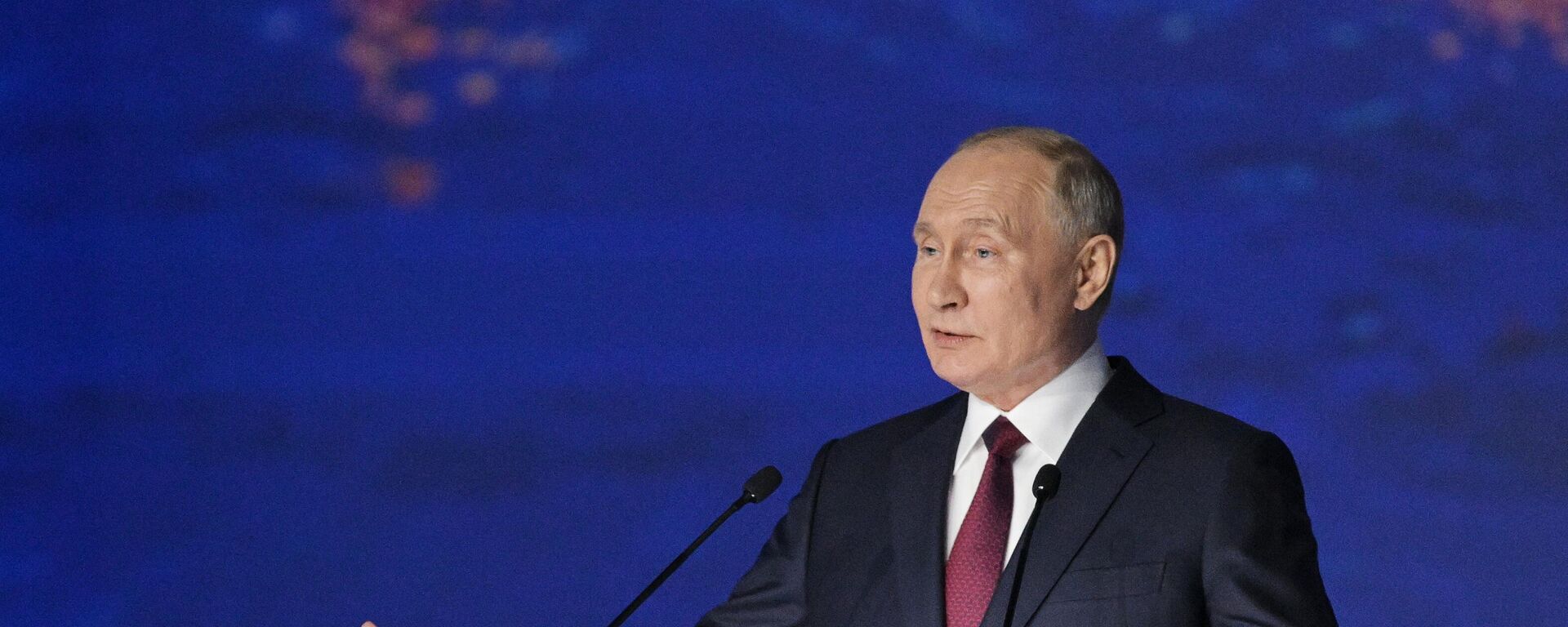 Russian President Vladimir Putin speaks at the plenary session of the St. Petersburg International Economic Forum on Friday, June 16, 2023. - Sputnik International, 1920, 16.06.2023