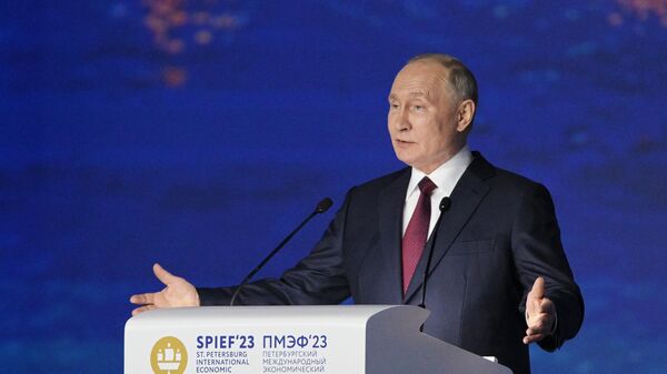 Russian President Vladimir Putin speaks at the plenary session of the St. Petersburg International Economic Forum on Friday, June 16, 2023. - Sputnik International