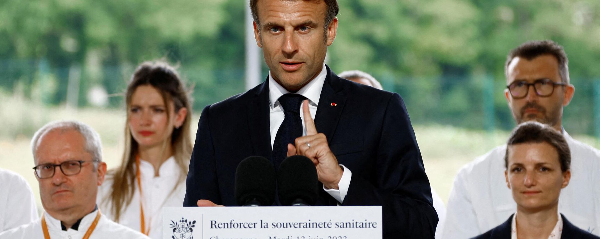 French President Emmanuel Macron delivers a speech during his visit at the Aguettant pharmaceutical laboratory during a visit on the theme of the relocation of drugs production in Champagne on June 13, 2023 - Sputnik International, 1920, 19.06.2023