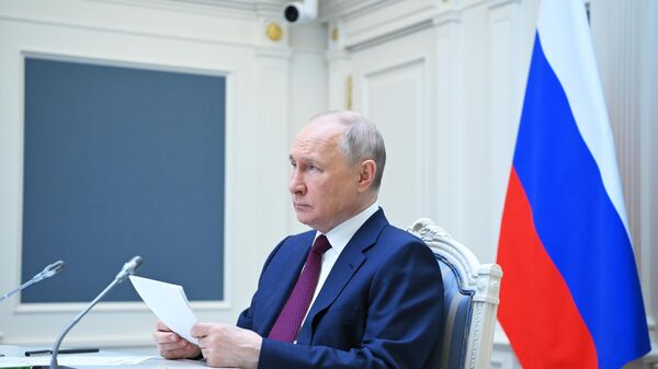 Vladimir Putin takes part in SCO meeting - Sputnik International