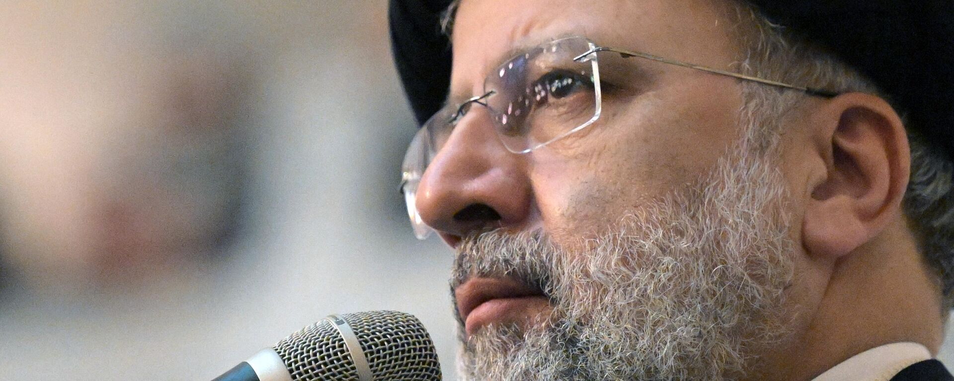 Iranian President Ebrahim Raisi speaks during a meeting with Russia's Muslim Spiritual Administration at the Moscow Cathedral Mosque, Russia. - Sputnik International, 1920, 04.07.2023