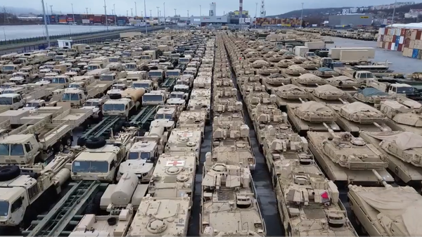 US military equipment offloaded in the Netherlands for transfer to Eastern Europe. File photo. - Sputnik International