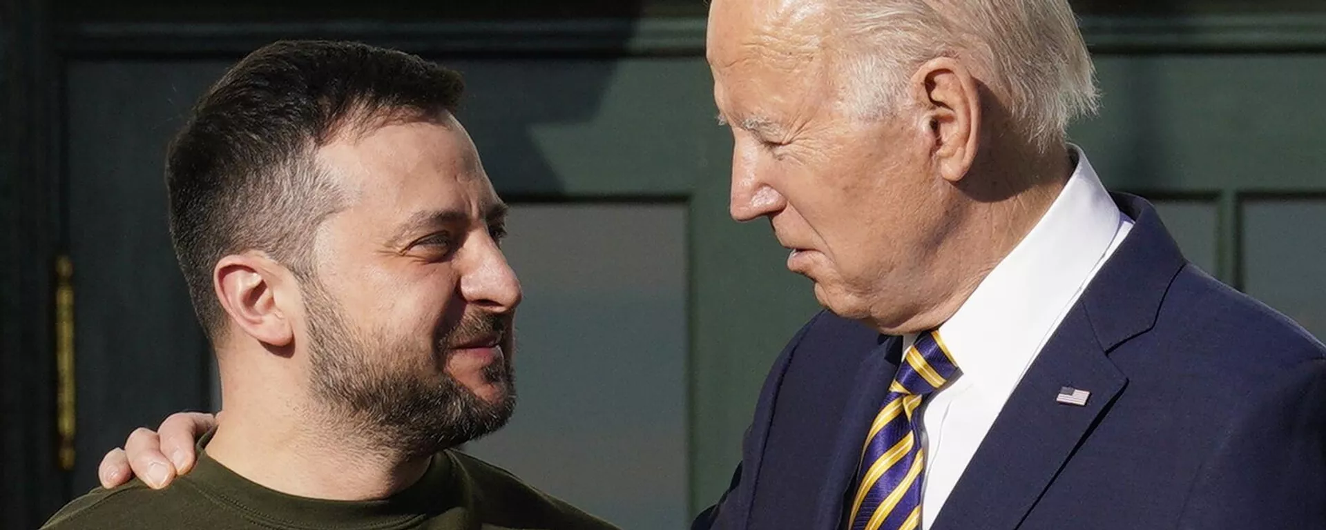 US President Joe Biden and Zelensky - Sputnik International, 1920, 28.12.2023