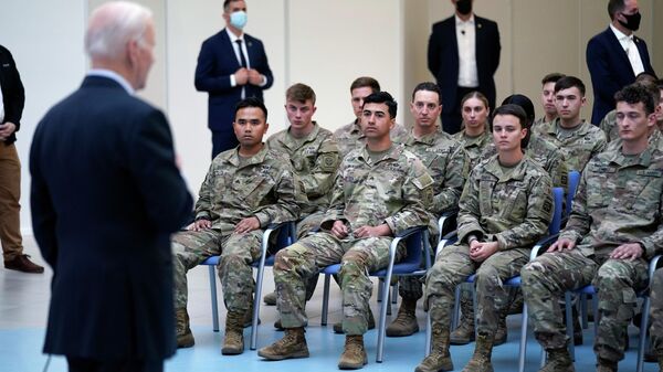 FILE - President Joe Biden speaks to members of the 82nd Airborne Division at the G2A Arena, March 25, 2022, in Jasionka, Poland. - Sputnik International