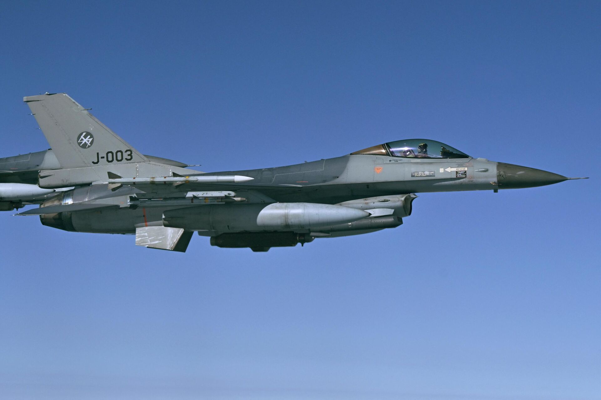 A Netherlands' Air Force F-16 jetfighter takes part in the NATO exercise as part of the NATO Air Policing mission, in Alliance members’ sovereign airspace on July 4, 2023 - Sputnik International, 1920, 22.07.2023