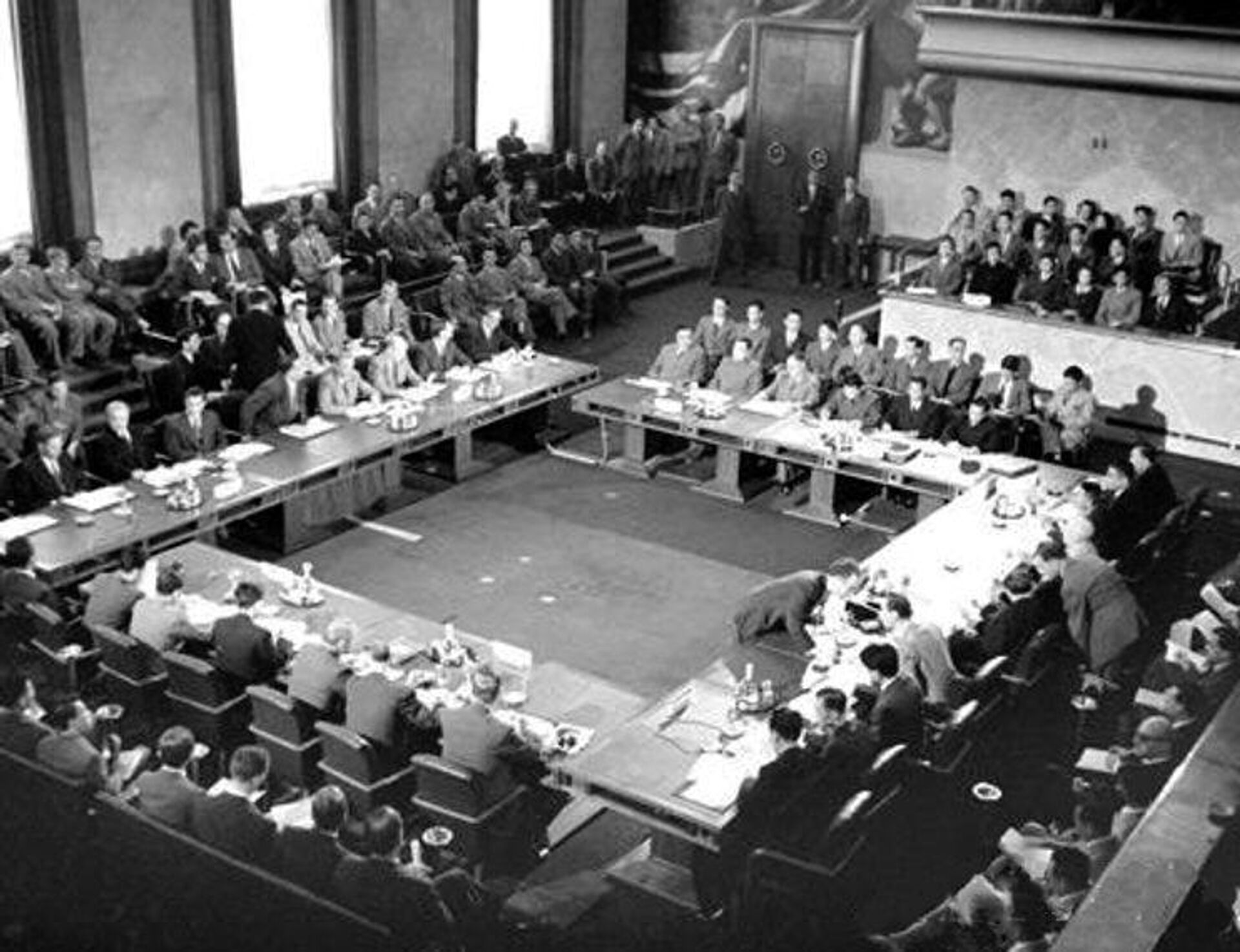 The 1954 Geneva Conference, at which Vietnam was divided into North and South Vietnams and efforts failed at achieving a permanent peace treaty in Korea, following the armistice agreement 9 months earlier. - Sputnik International, 1920, 28.07.2023