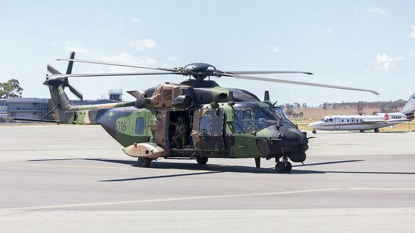  Australian Army (A40-016) NHI MRH-90 taxiing at Wagga Wagga Airport. - Sputnik International