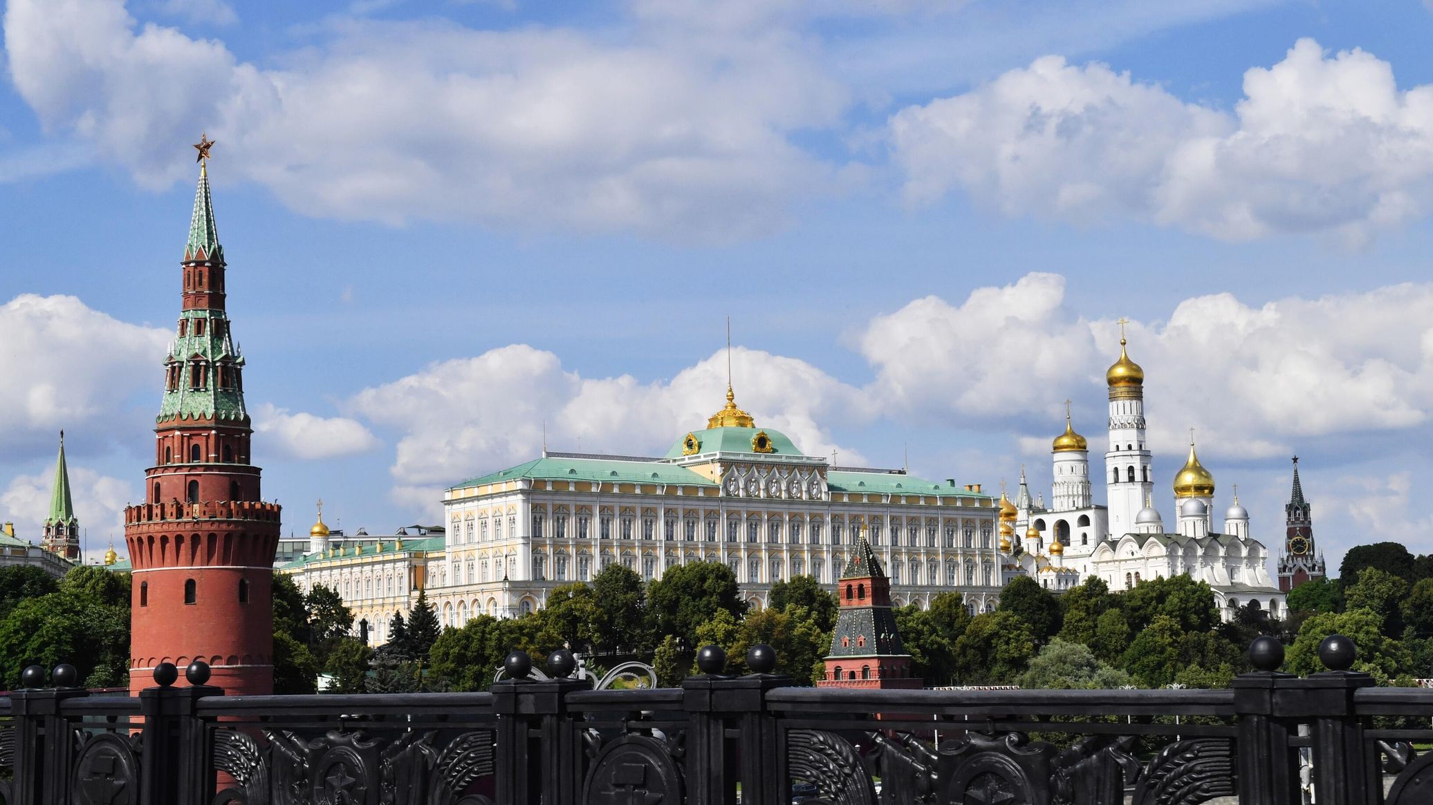 Ukraine Reels, And It Shows - Kremlin