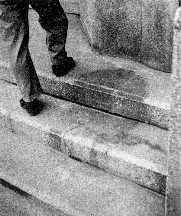 The nuclear bomb dropped at Hiroshima killed approximately 140,000 of the city&#x27;s 350,000 residents.Above: Human shadow on stone by atomic bombing on Hiroshima - Sumitomo Bank, Hiroshima branch - around December 1946. - Sputnik International
