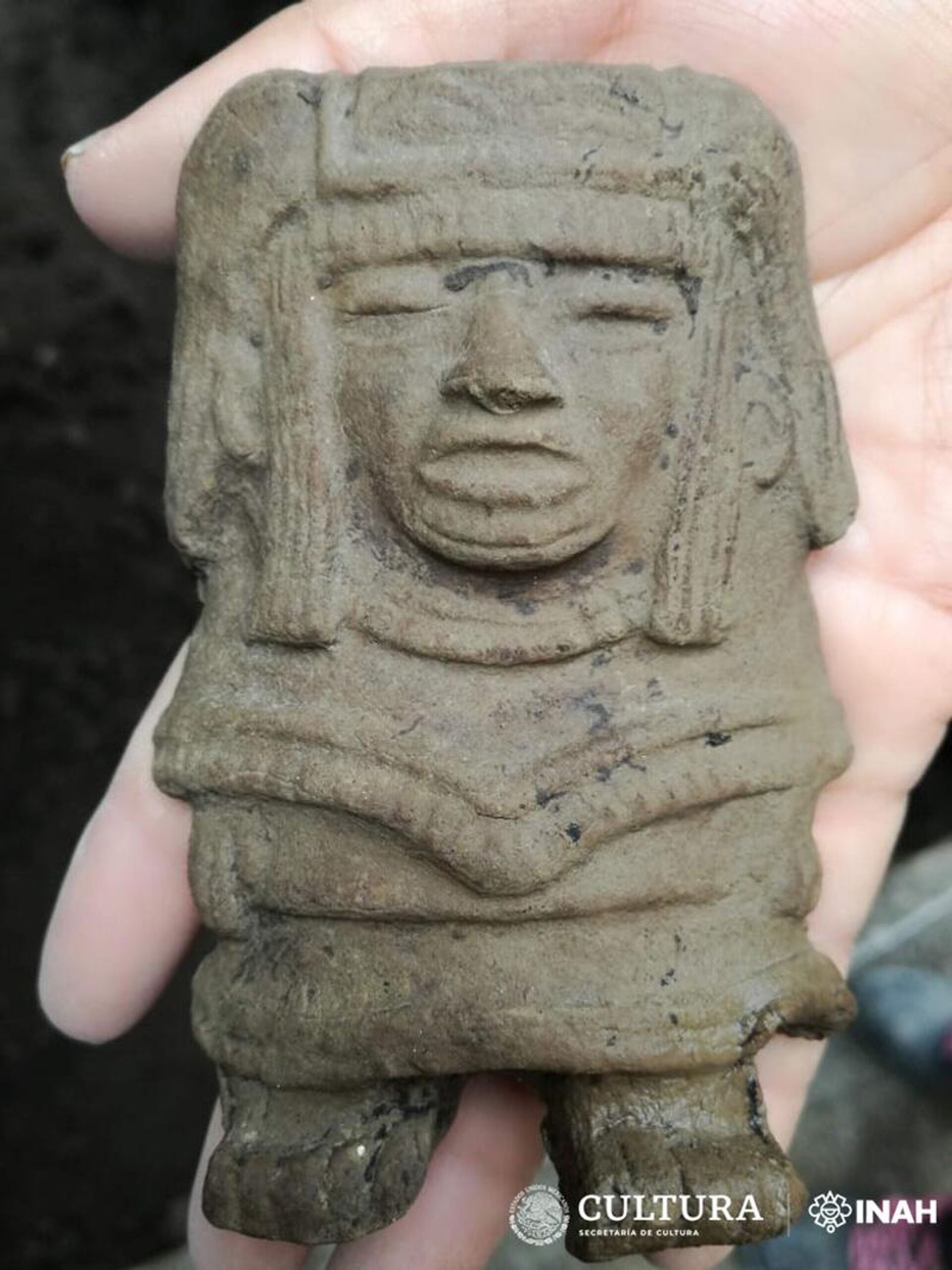Stone figurine found at a Teotihuacan archeological site by Mexico’s Ministry of Culture and a research team from the Directorate of Archaeological Salvage of the National Institute of Anthropology and History - Sputnik International, 1920, 08.08.2023