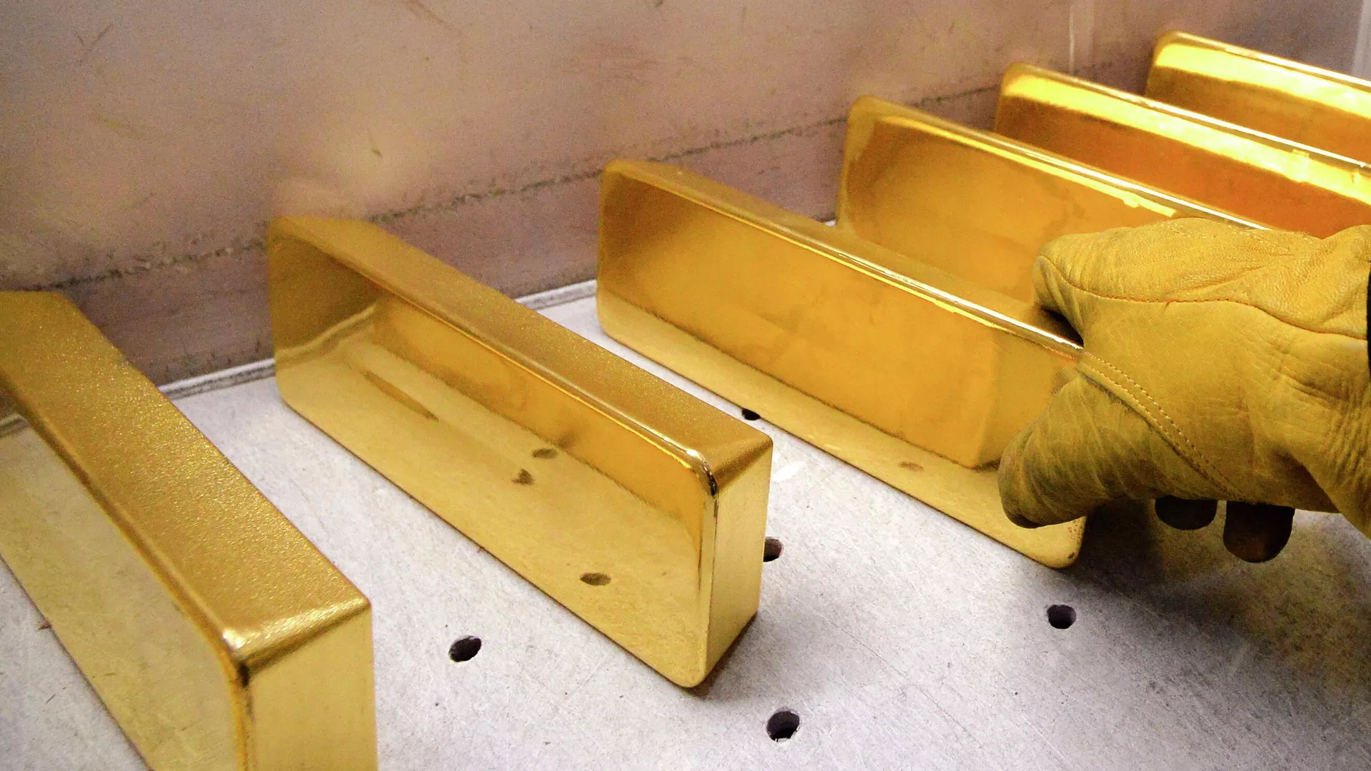 Gold bars of the highest standard of 99.99 percent purity - Sputnik International, 1920, 09.08.2023