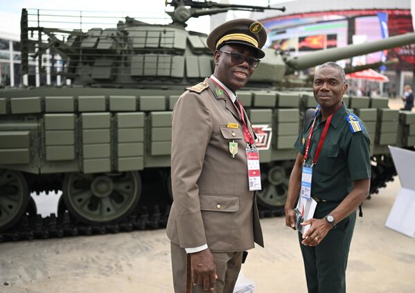 Congolese Army soldier visits the Army-2023 forum. - Sputnik International