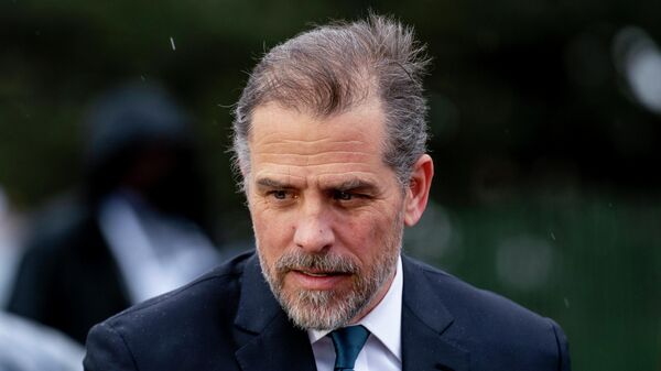 Hunter Biden, the son of President Joe Biden, speaks to guests during the White House Easter Egg Roll on the South Lawn of the White House - Sputnik International