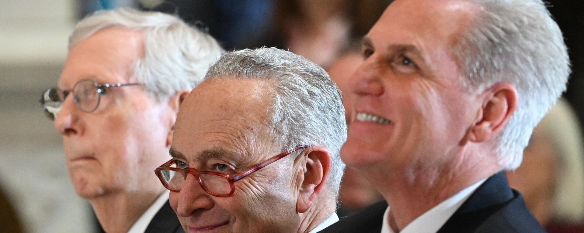 (L to R) Senate Minority Leader Mitch McConnell (R-KY), Senate Majority Leader Chuck Schumer (D-NY), and US House Speaker Kevin McCarthy (R-CA),  attend a portrait unveiling for former house speaker Paul Ryan in Statuary Hall at the US Capitol in Washington, DC on May 17, 2023. - Sputnik International, 1920, 23.08.2023