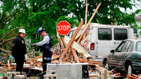 Investigators work the scene of a deadly explosion in a residential neighborhood in Pottstown, Pa., Friday, May 27, 2022. - Sputnik International