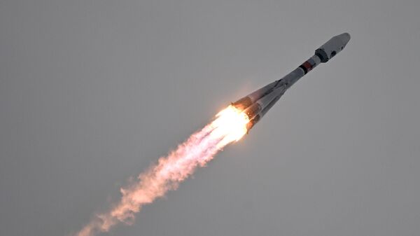 Launch of the Soyuz 2.1b carrier rocket with the Fregat upper stage carrying the Luna-25 moon lander. - Sputnik International