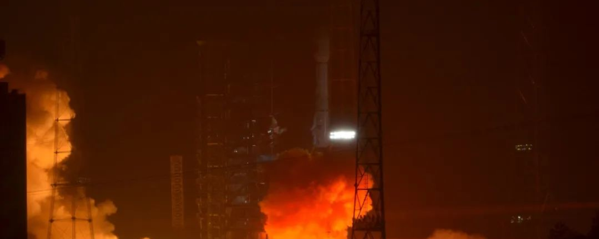 A Long March 3B rocket blasts off from the Xichang Satellite Launch Center in China’s Sichuan Province carrying the Ludi Tance-4 radar satellite on August 12, 2023. - Sputnik International, 1920, 16.08.2023