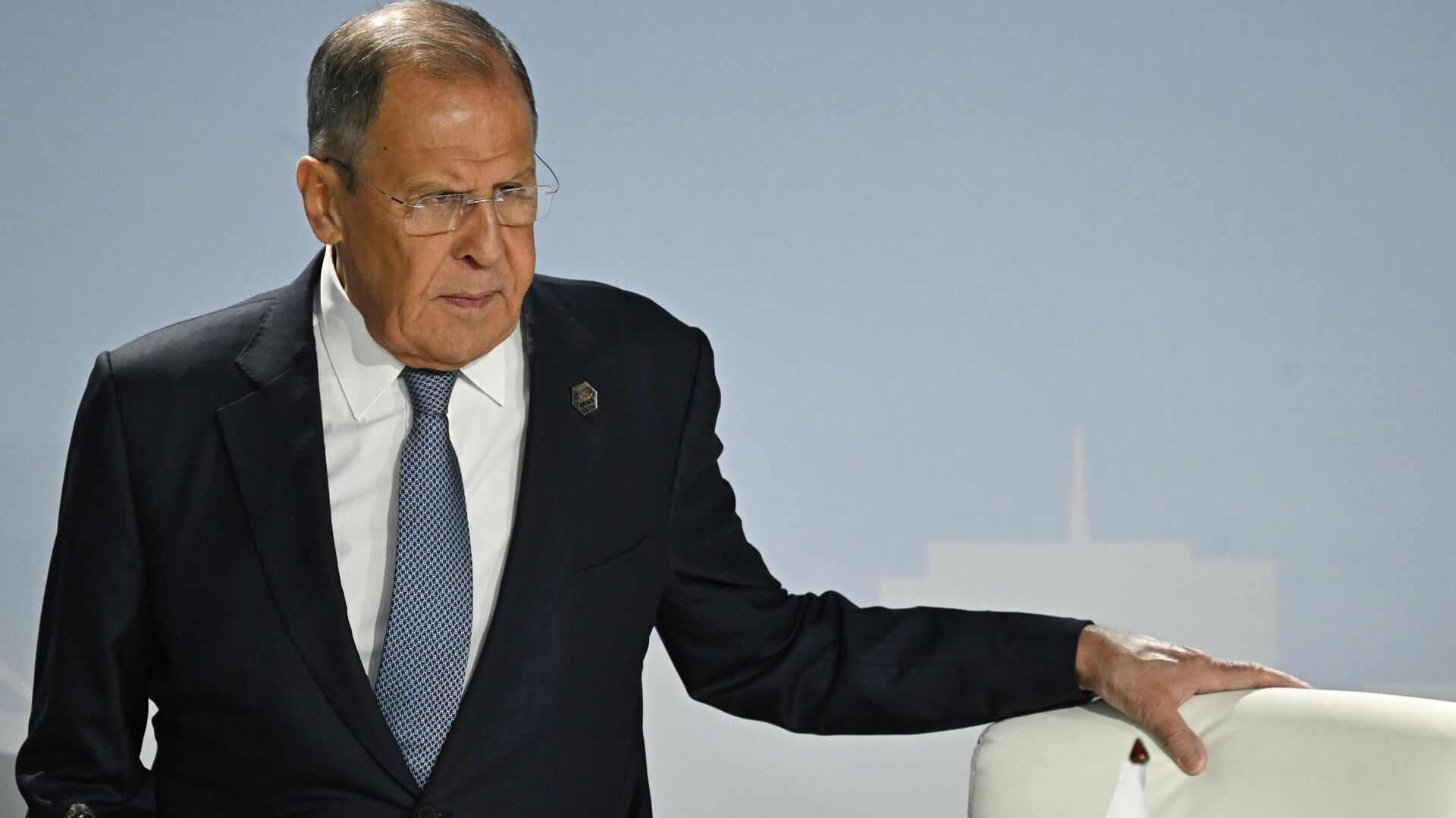 Russian Foreign Minister Sergey Lavrov at the closing press conference after the joint meeting of BRICS leaders with leaders of invited countries and multilateral organizations. - Sputnik International, 1920, 19.09.2023